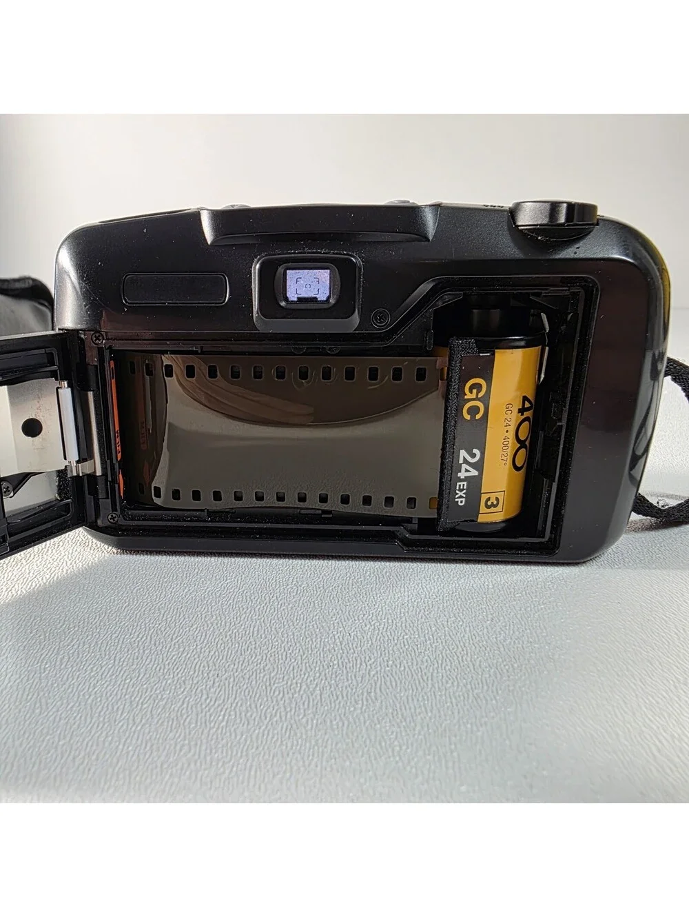 Pentax IQZoom EZY Date 35mm Film Camera W/Pentax Case Tested